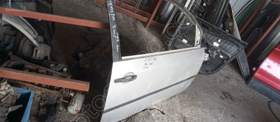 FORD FİESTA SAĞ ÖN KAPI GÜÇMANLAR OTO