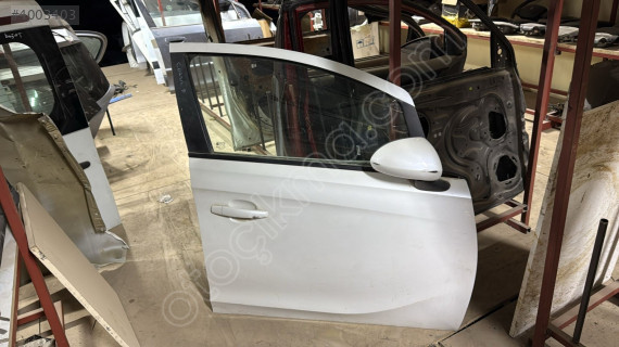 Opel Corsa e sağ ön kapı Sedefli beyaz 35.000
