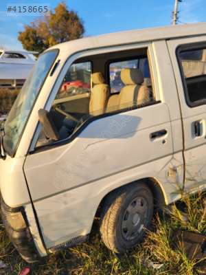 Nissan urvan sol ön kapı