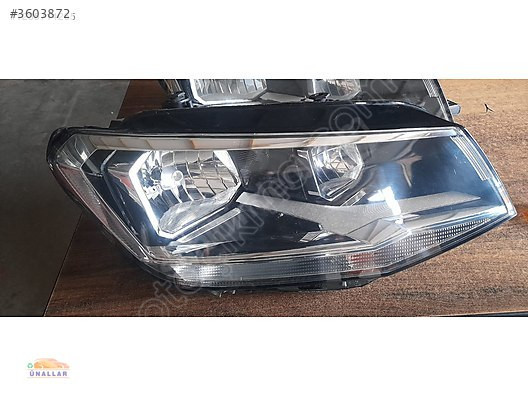 VW Caddy Sağ Far - Ünallar Oto Çıkma Yedek Parça