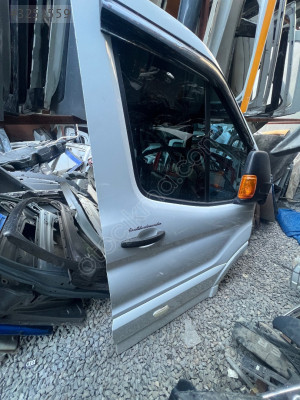 2015 2022 Ford transit çıkma ön sağ kapı dolu orjınal