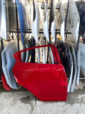 Alfa romeo julietta sağ arka kapı