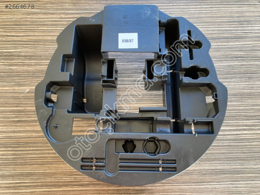 Renault Clio 4 Stepne Kriko Yuvasi Eşya Bölmesi Sıfır 997506470R