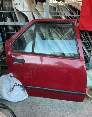 RENAULT 19 EUROPA 1.4 RN sağ arka kapı dolu