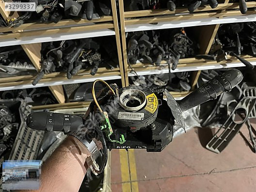 OTO CEMDEN ÇIKMA ALFA ROMEO 147 SİNYAL SİLECEK KOLU