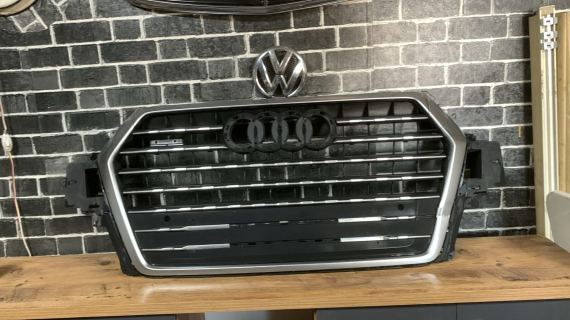 4M0853037C orjinal audi Q7 ön panjur