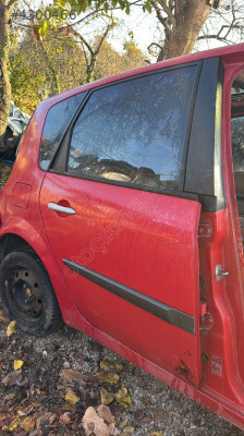 Renault Scenic 2 Sağ Arka Kapı