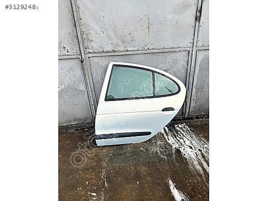 Megan 1 sol arka kapı
