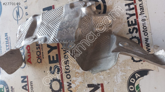 5Q1423981 Golf 8 direksiyon kutusu ısı kalkanı