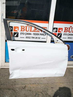 Hyundai Elantra sağ ön kapı orijinal çıkma