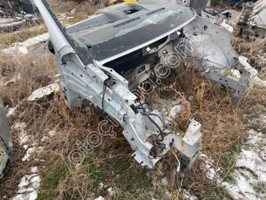 Berlingo 3 Sağ ön Podye Hatasız Orijinal Çıkma