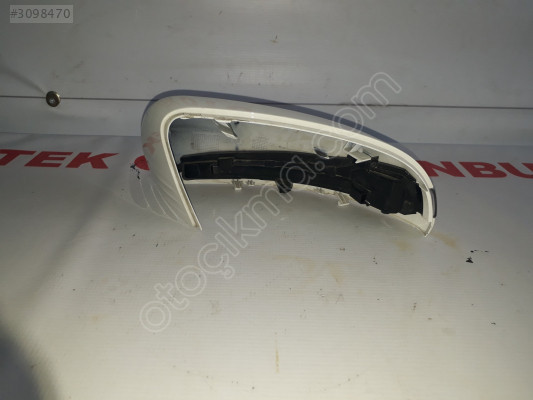 Mercedes C 205 AYNA KAPAĞI  SİNYAL SAĞ