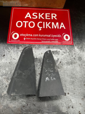 Opel Corsa c arka kapı iç üçgenleri