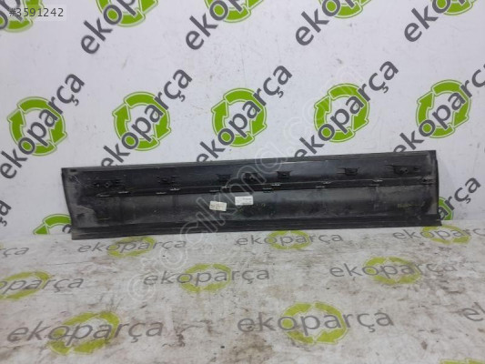 MERCEDES GLB 2021 2024 SAĞ ÖN KAPI NİKELAJI KAPLAMASI A2477274900