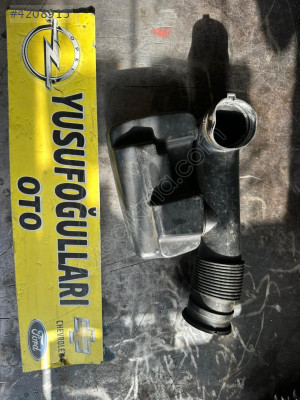 ASTRA H BENZİNLİ 1.6 TİVİNPORT GAZ KELEBEK BORUSU HORTUMU