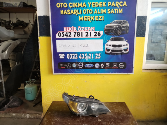 Bmw e60 sağ ön far dolu