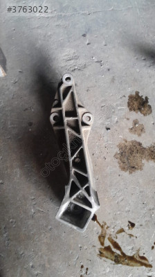 Pejo 205 motor kulagi braket yedek parça