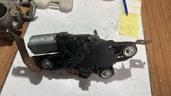 2012-2016 FORD FOCUS ARKA SİLECEK MOTORU ORJ ÇIKMA