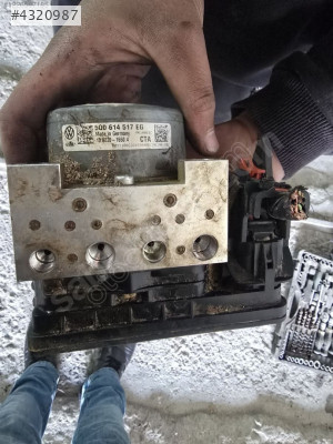 5Q0614517EG octavia süper b b8 leon golf abs beynı