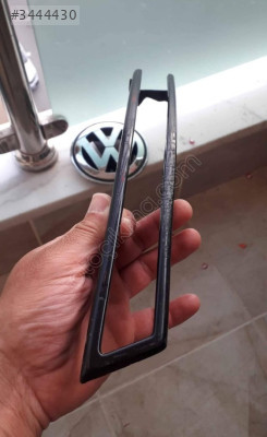 Volkswagen Passat B6 ön tampon sağ sinyal çerçevesi