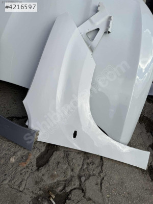 Citroen berlingo rifter sağ çamurluk