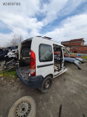 RENAULT KANGO SAĞ ARKA ÇAMURLUK KESME BEYAZ