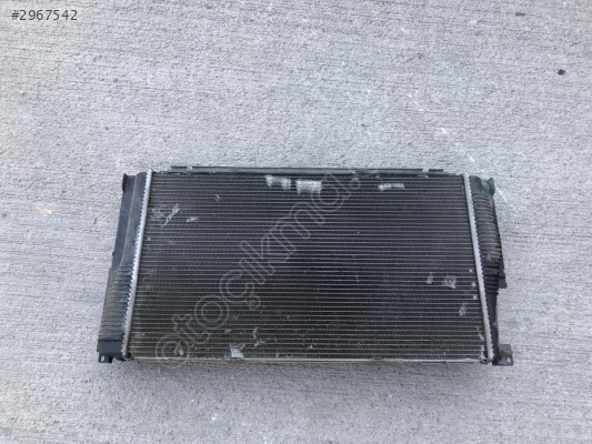 BMW 5 SERİ F10 SU RADYATÖRÜ 7626560-01