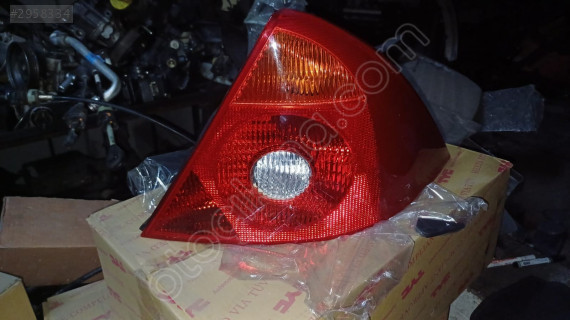 2000-2003 Ford Mondeo sağ stop lambası (yeni TYC)