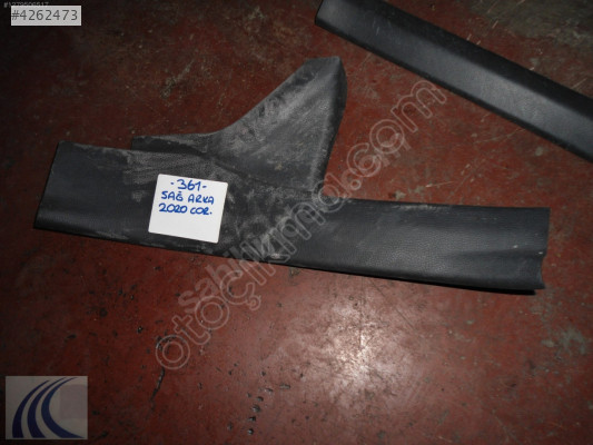 TOYOTA COROLLA 2020 ÇIKMA SAĞ ARKA MARŞBEL PLASTİĞİ