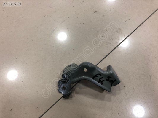 BMW 2 SERİSİ F44 SOL ÖN ÇAMURLUK DESTEK BRAKETİ 7450381-05