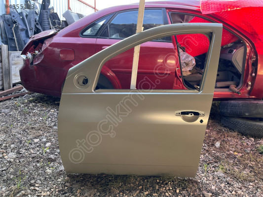 DACİA DUSTER SOL ÖN KAPI SIFIR ORJİNAL HATASIZ MONTECAR