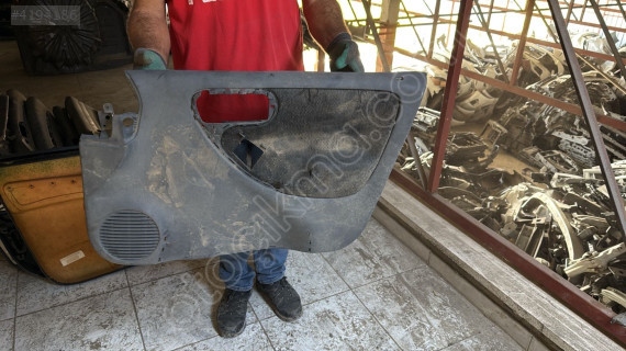 OPEL CORSA C ÇIKMA ORJİNAL SAĞ ÖN KAPI DÖŞEMESİ BDÇ