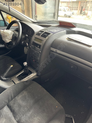 Peugeot 407 kalorifer kazanı kutusu