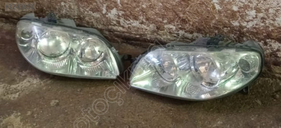 Fiat punto sağ sol ön far lambaları