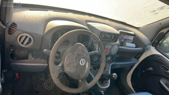 Fiat Doblo Göğüslük