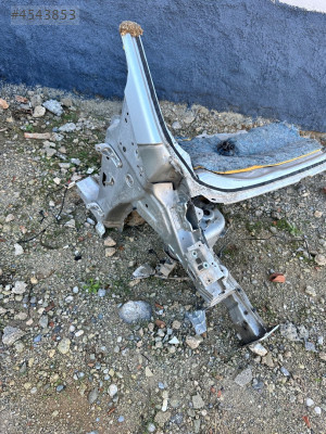 2016 FORD COURİER SAĞ PODYA ŞASE