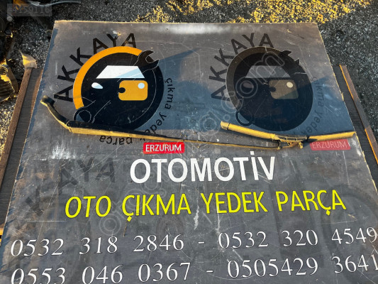 Honda City ön Cam Silecek Kolu Sağ Orjinal Çıkma