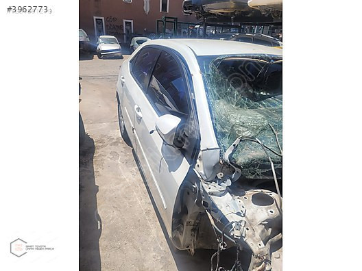 2013-2019 TOYOTA COROLLA HATASIZ SEDEFLİ BEYAZ KAPILAR