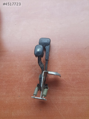 Hyundai Accent Blue Bagaj Açma Kolu