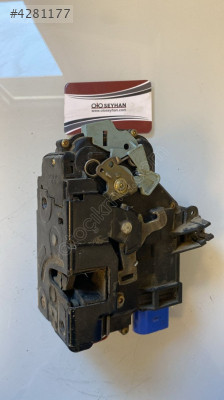 skoda octavia 2005 sol ön kapı kilidi