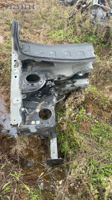 Renault Megane 2 sağ ön şasi