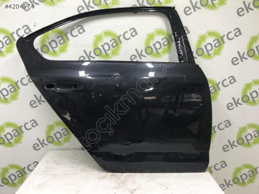 SKODA OCTAVİA 2013 2020 SAĞ ARKA KAPI 5E5833052