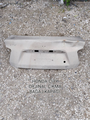 HONDA CİTY ÇIKMA ORJİNAL BAGAJ KAPAĞI