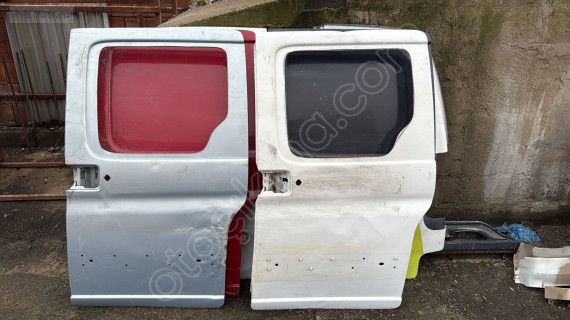 PARTNER BERLİNGO ÇIKMA ORJİNAL SOL SÜRGÜLÜ KAPI KD