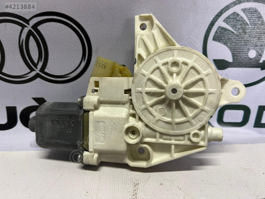 MERCEDES C220-C200-C180 W204 SAĞ ARKA KAPI CAM MOTORU