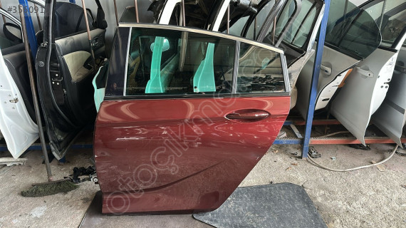 OPEL İNSİGNİA B SOL ARKA KAPI DOLU KAPI BURSA MG