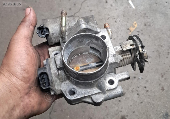 Mazda  Lantis  1.8 Gaz Kelebeği