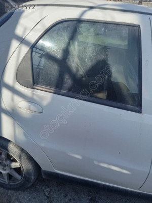 Albea sol arka kapı