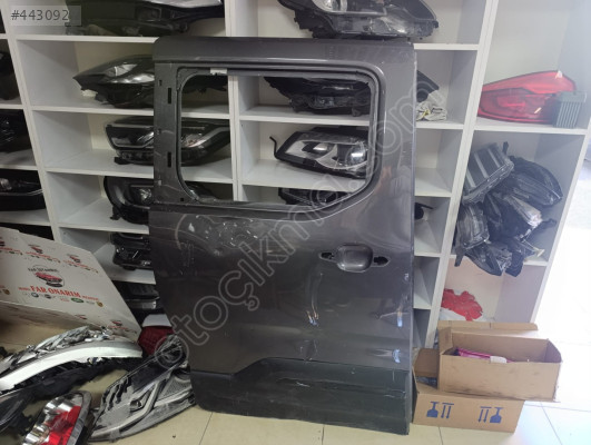 DOBLO 5 SAĞ SÜRGÜLÜ KAPİ ORJİNAL ÇIKMA