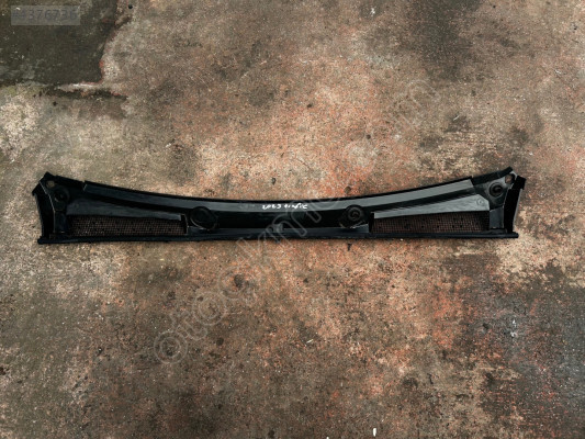 2023 trafic ön cam ızgarası